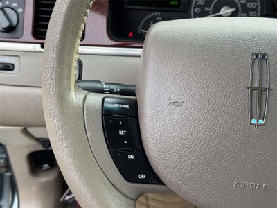 2005 Lincoln Town Car Signature