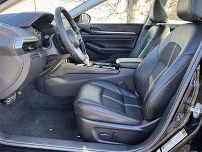 2025 Nissan Altima 2.5 SR