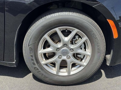 2024 Chrysler Voyager LX