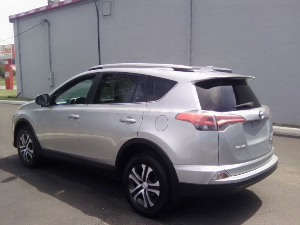 2017 Toyota RAV4 LE