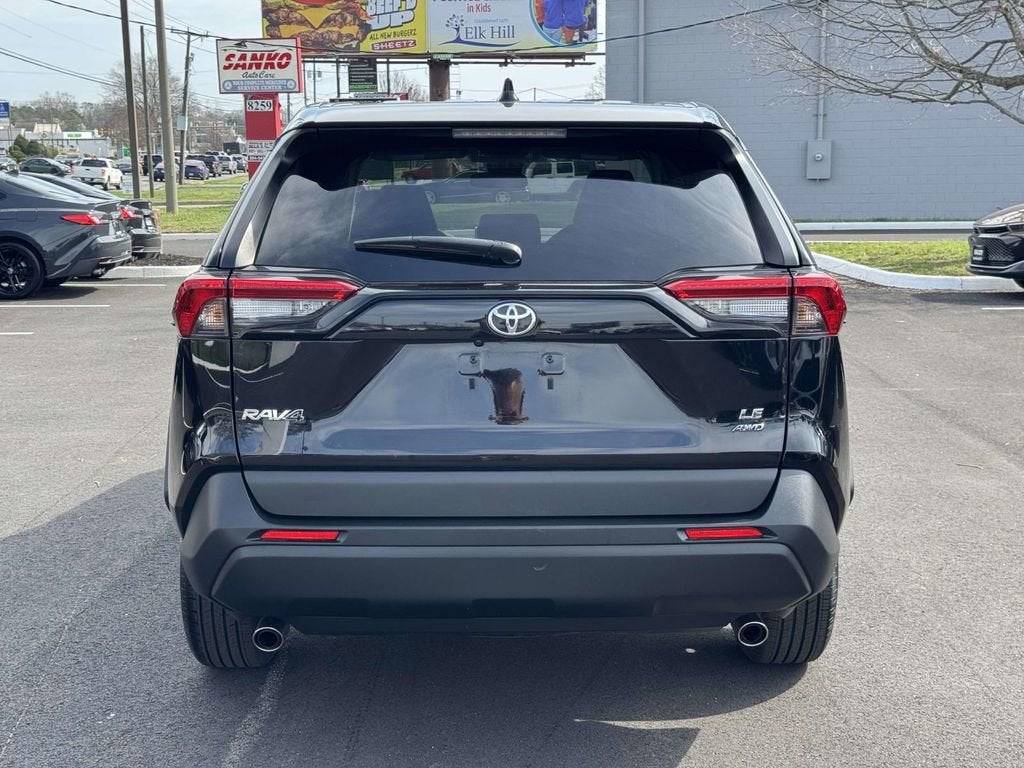 2024 Toyota RAV4 LE