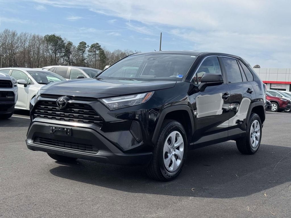 2024 Toyota RAV4 LE
