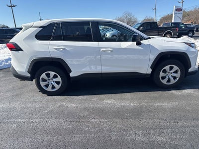 2025 Toyota RAV4 LE