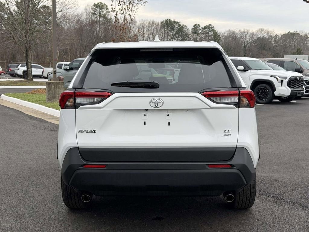 2025 Toyota RAV4 LE