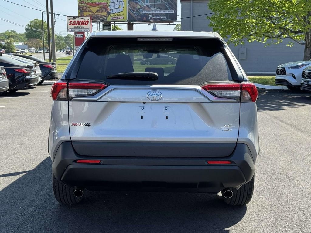 2024 Toyota RAV4 LE