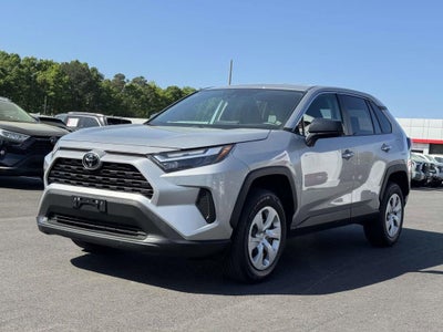 2024 Toyota RAV4 LE