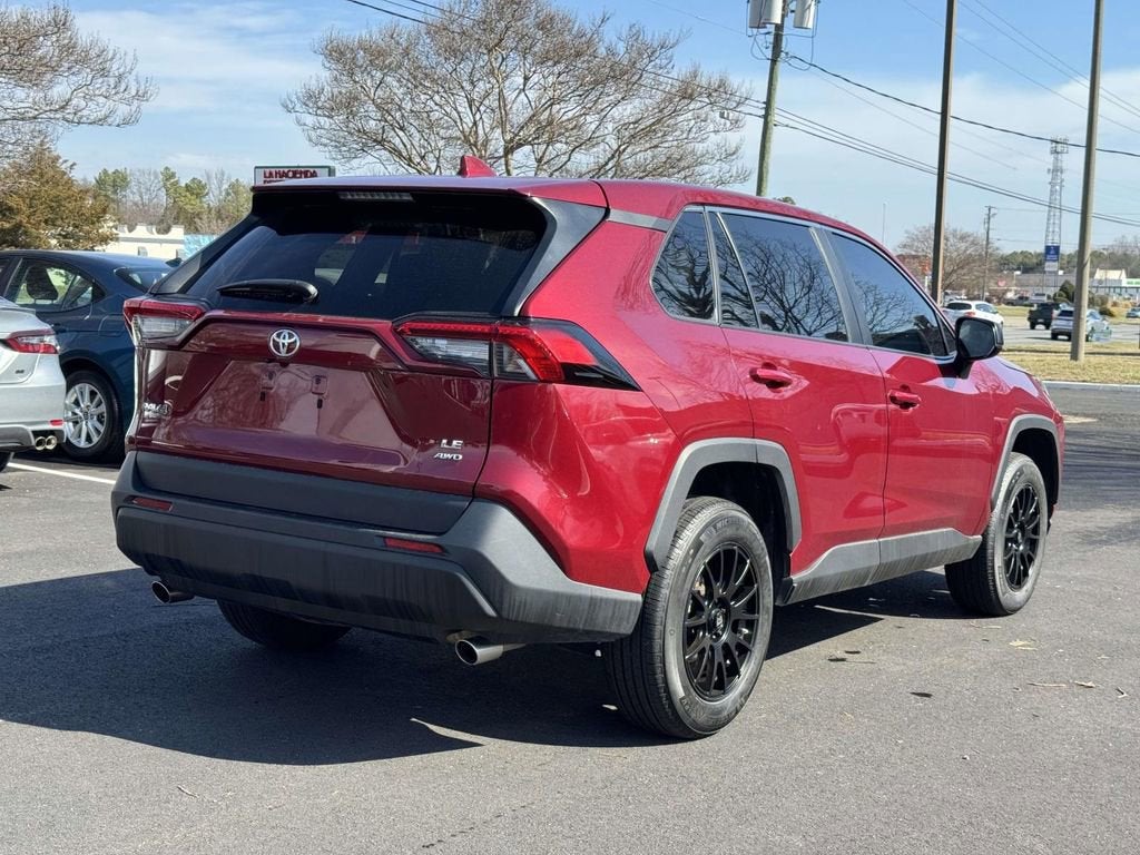 2024 Toyota RAV4 LE
