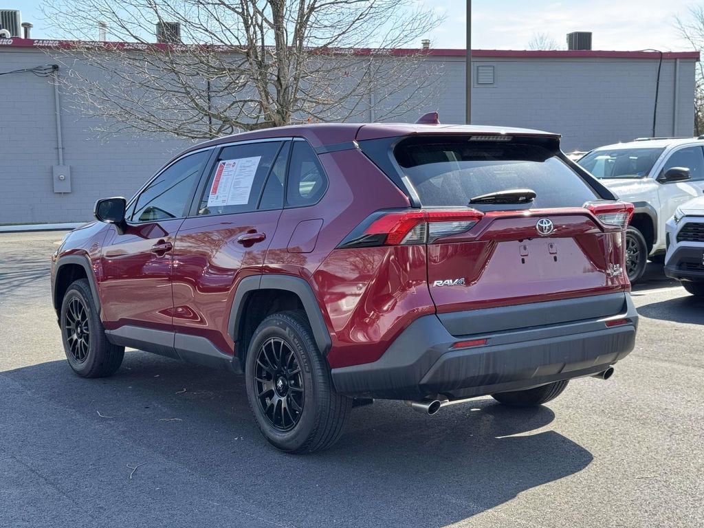 2024 Toyota RAV4 LE