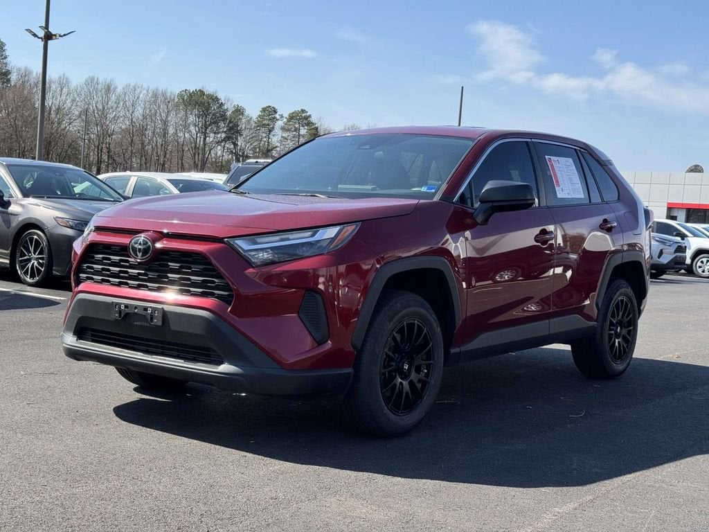 2024 Toyota RAV4 LE