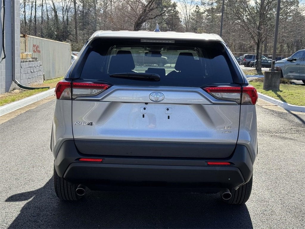 2025 Toyota RAV4 LE