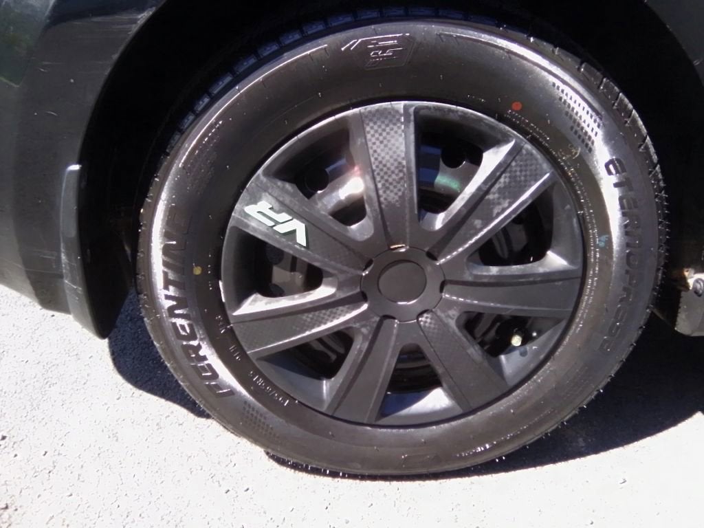 2012 Nissan Versa 1.8 S