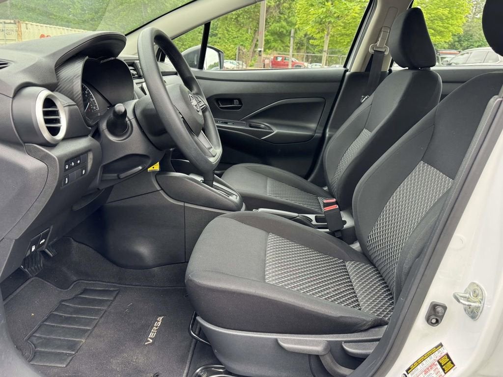 2023 Nissan Versa 1.6 S