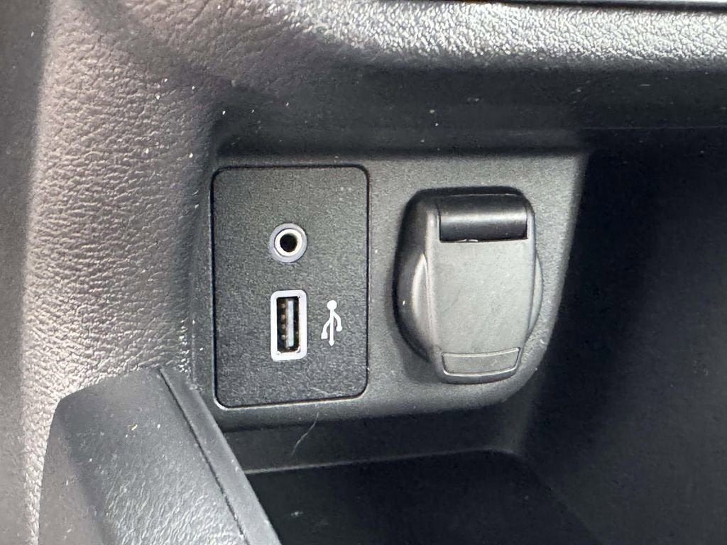 2023 Nissan Versa 1.6 S
