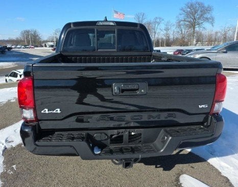 2022 Toyota Tacoma SR