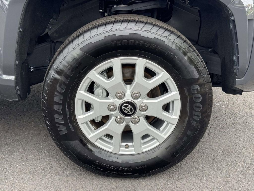 2025 Toyota Tacoma SR5