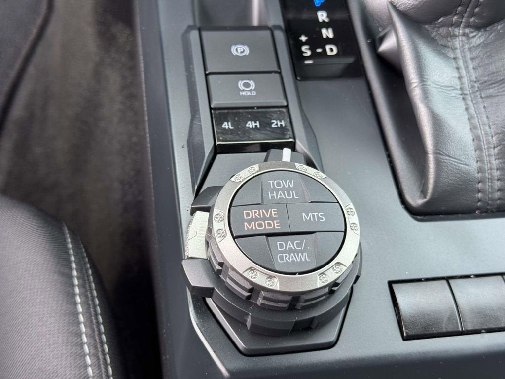 2025 Toyota Tacoma TRD Off-Road