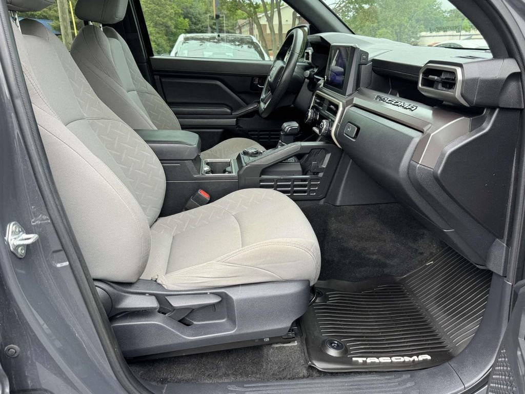 2025 Toyota Tacoma SR5
