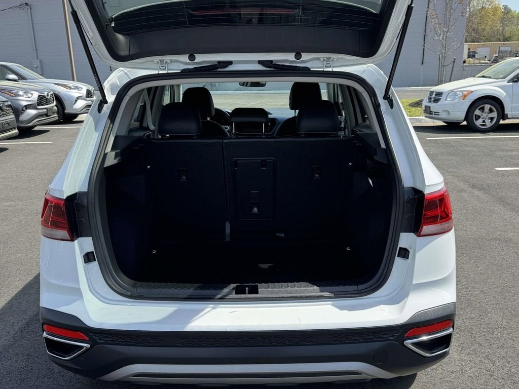 2024 Volkswagen Taos 1.5T SE