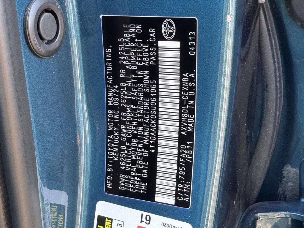 2025 Toyota Camry LE