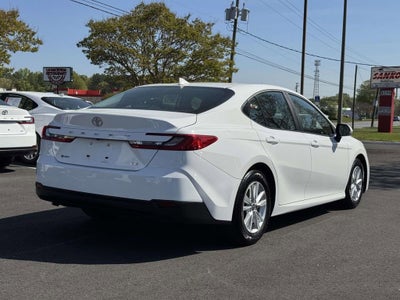 2025 Toyota Camry LE