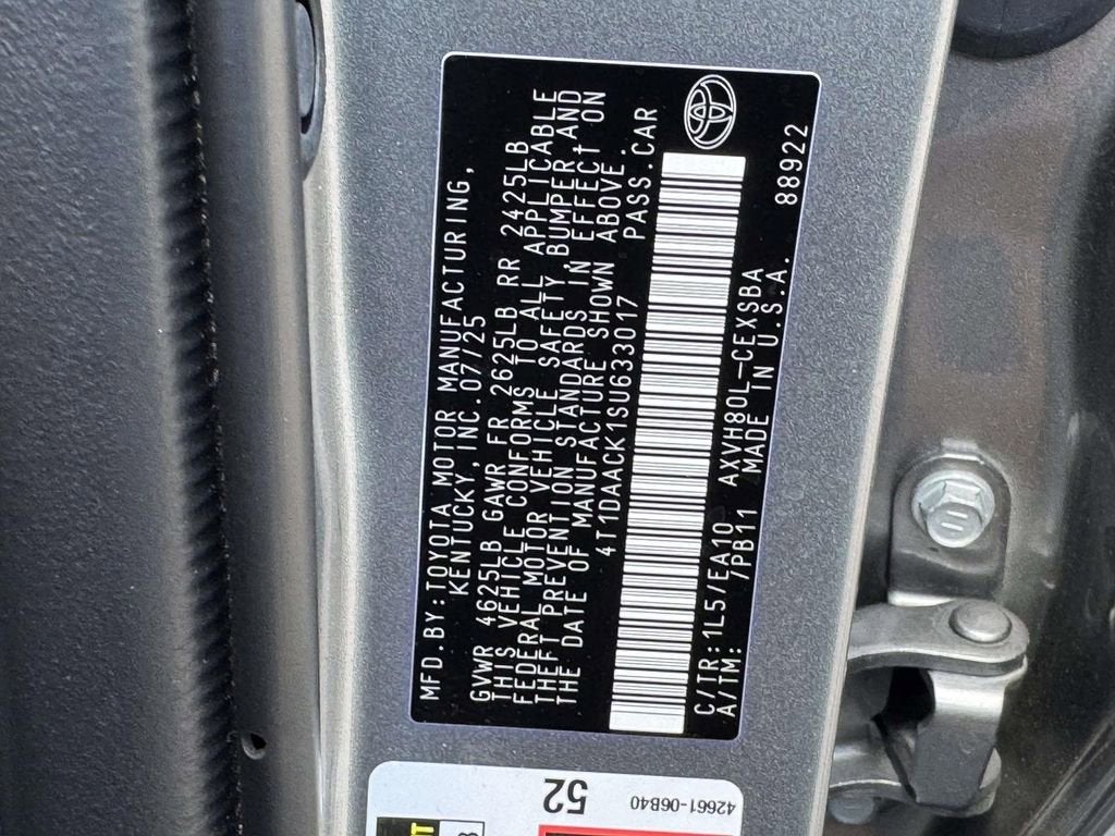 2025 Toyota Camry SE