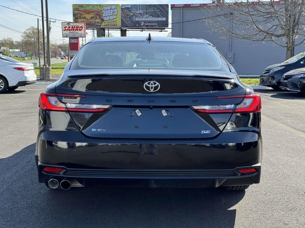2025 Toyota Camry SE