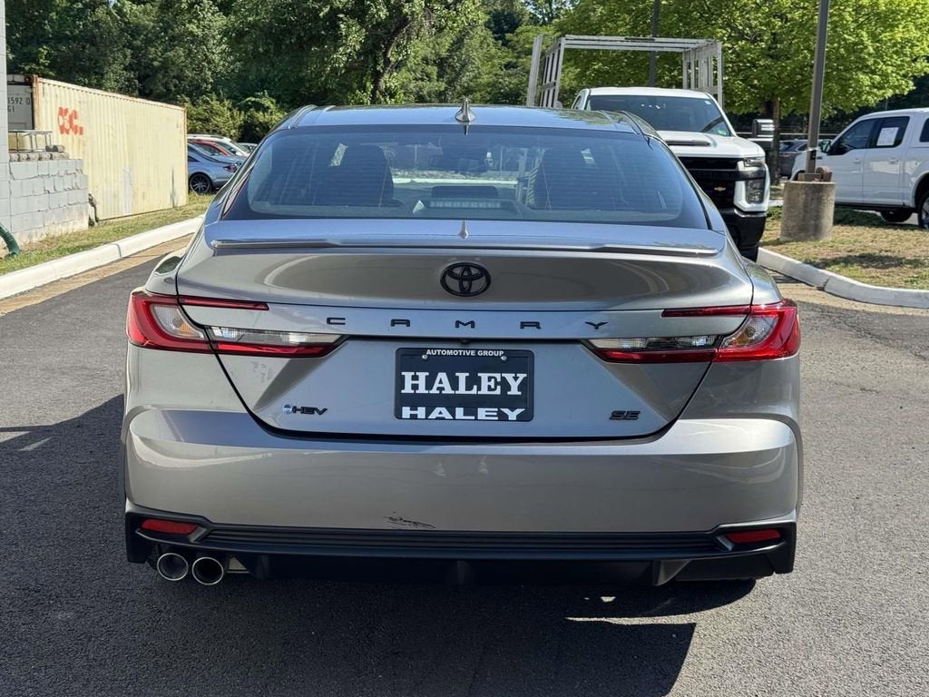 2025 Toyota Camry SE