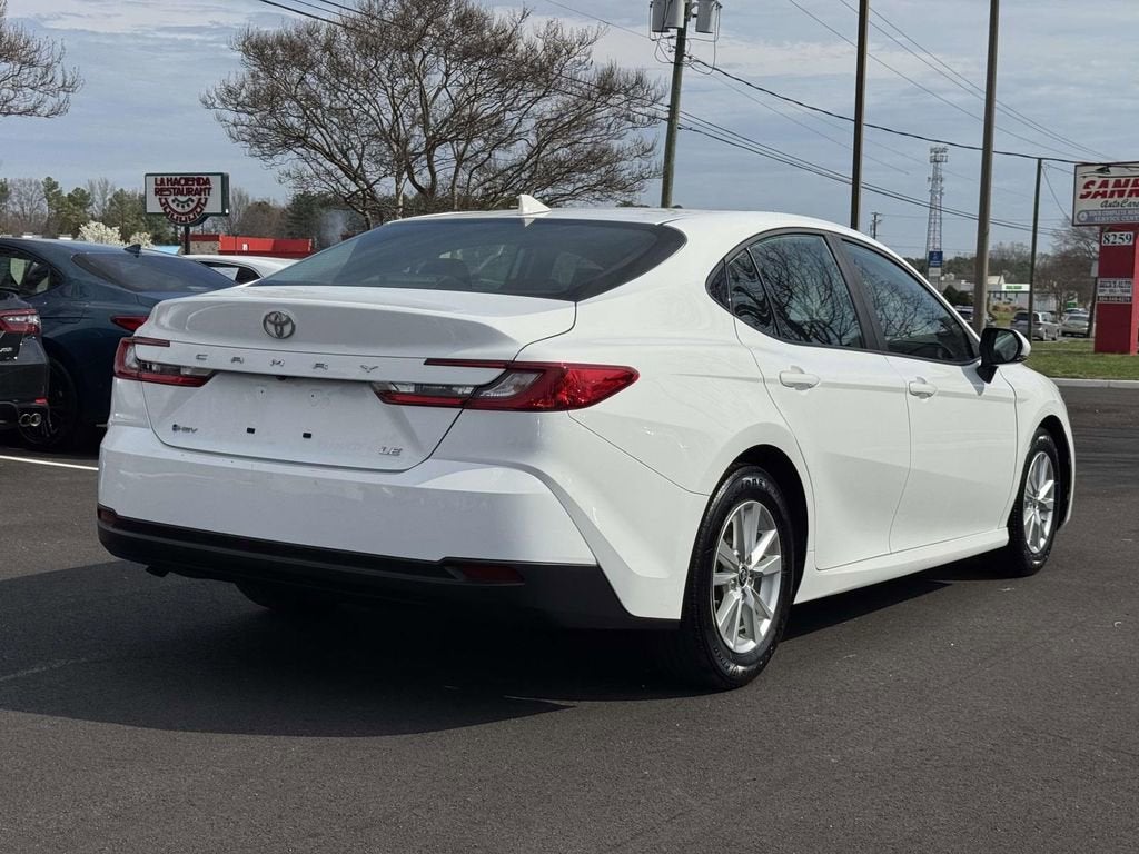 2025 Toyota Camry LE