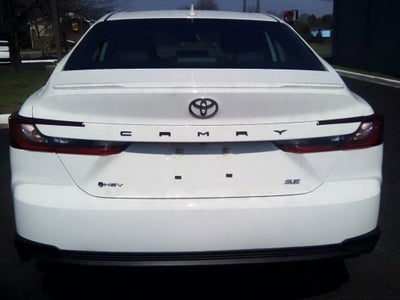 2025 Toyota Camry SE