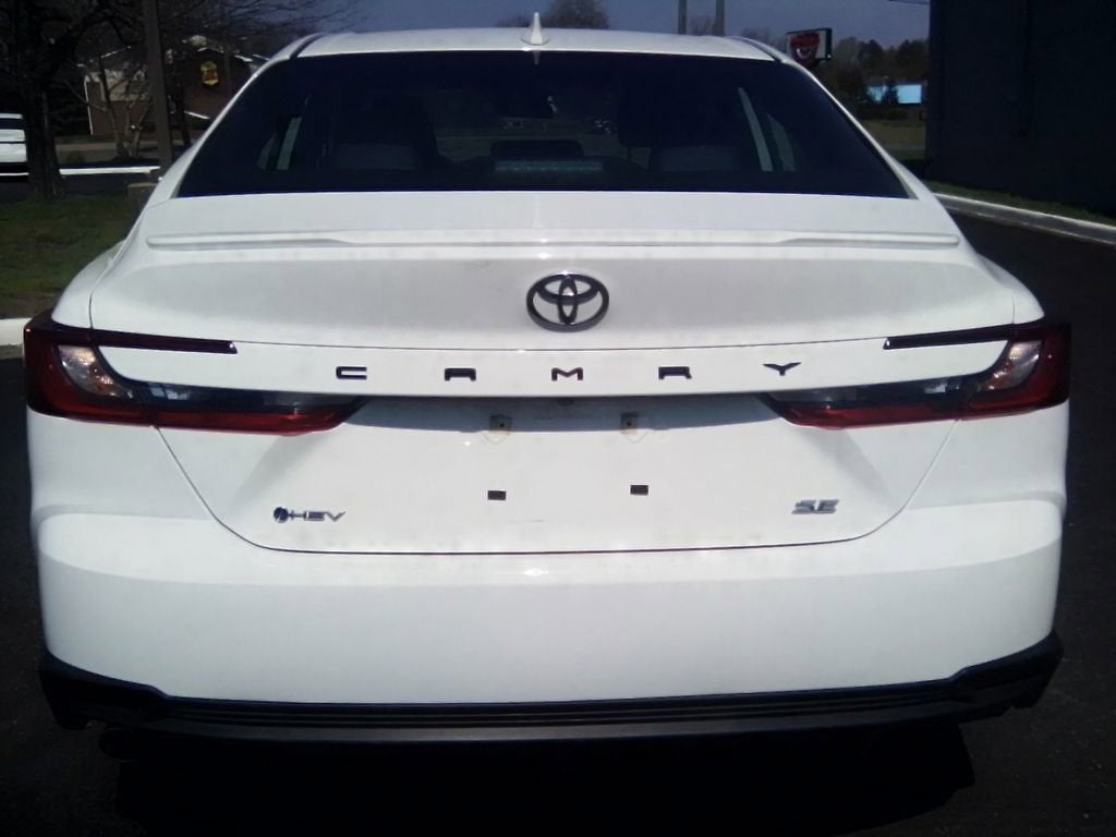 2025 Toyota Camry SE
