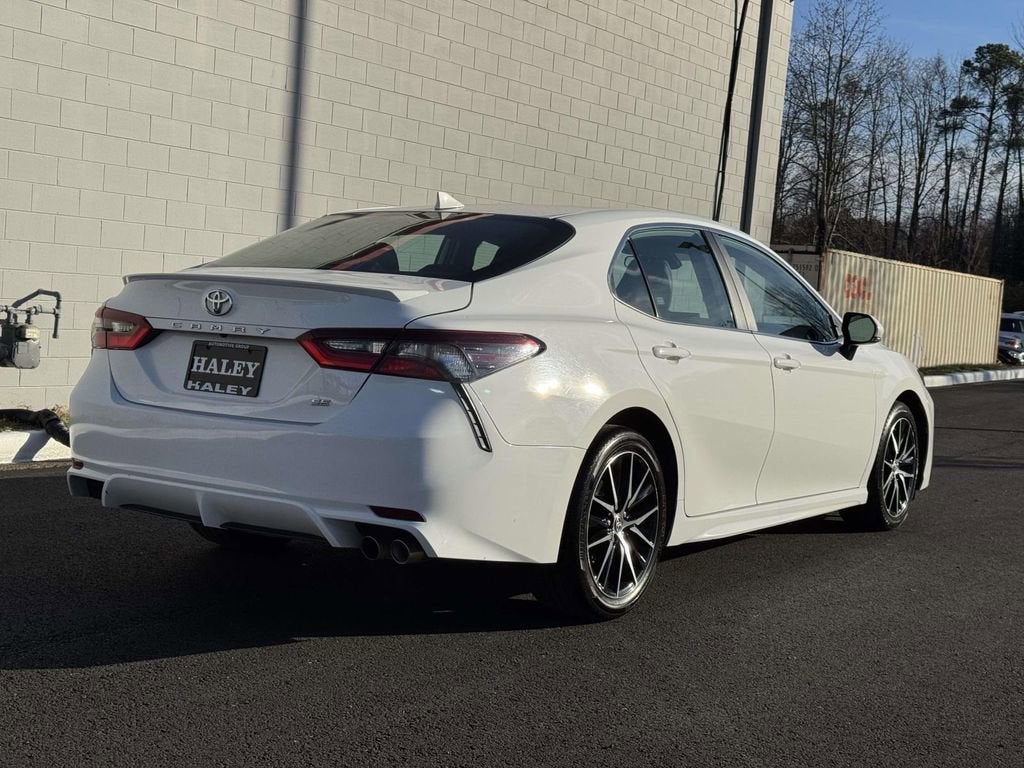 2024 Toyota Camry SE