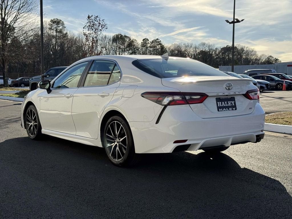 2024 Toyota Camry SE