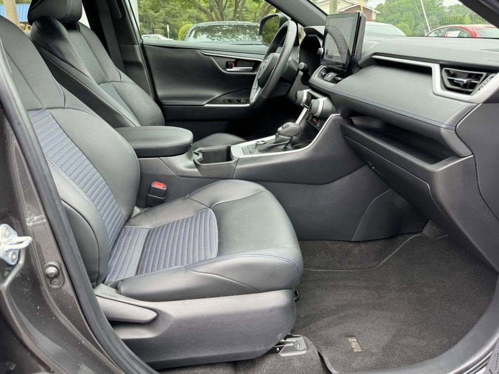 2023 Toyota RAV4 XSE
