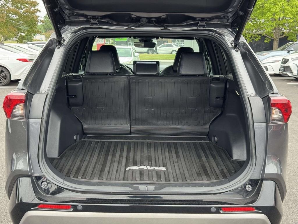 2023 Toyota RAV4 XSE