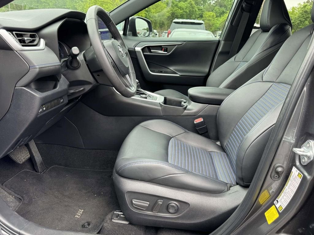 2023 Toyota RAV4 XSE
