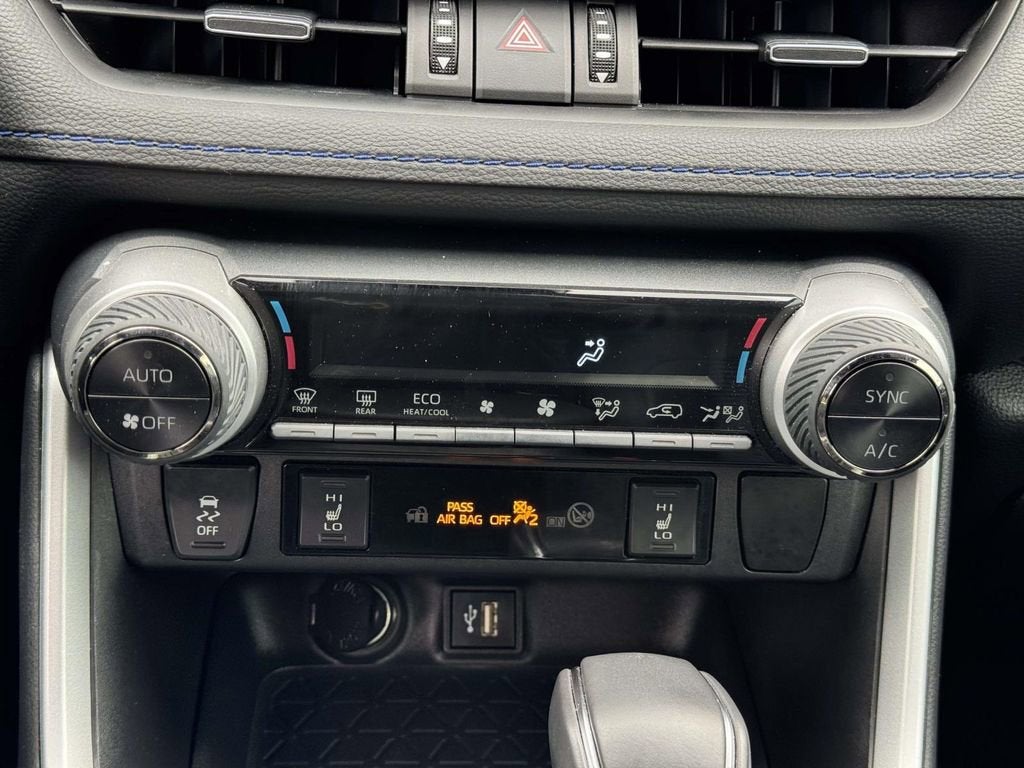 2023 Toyota RAV4 XSE