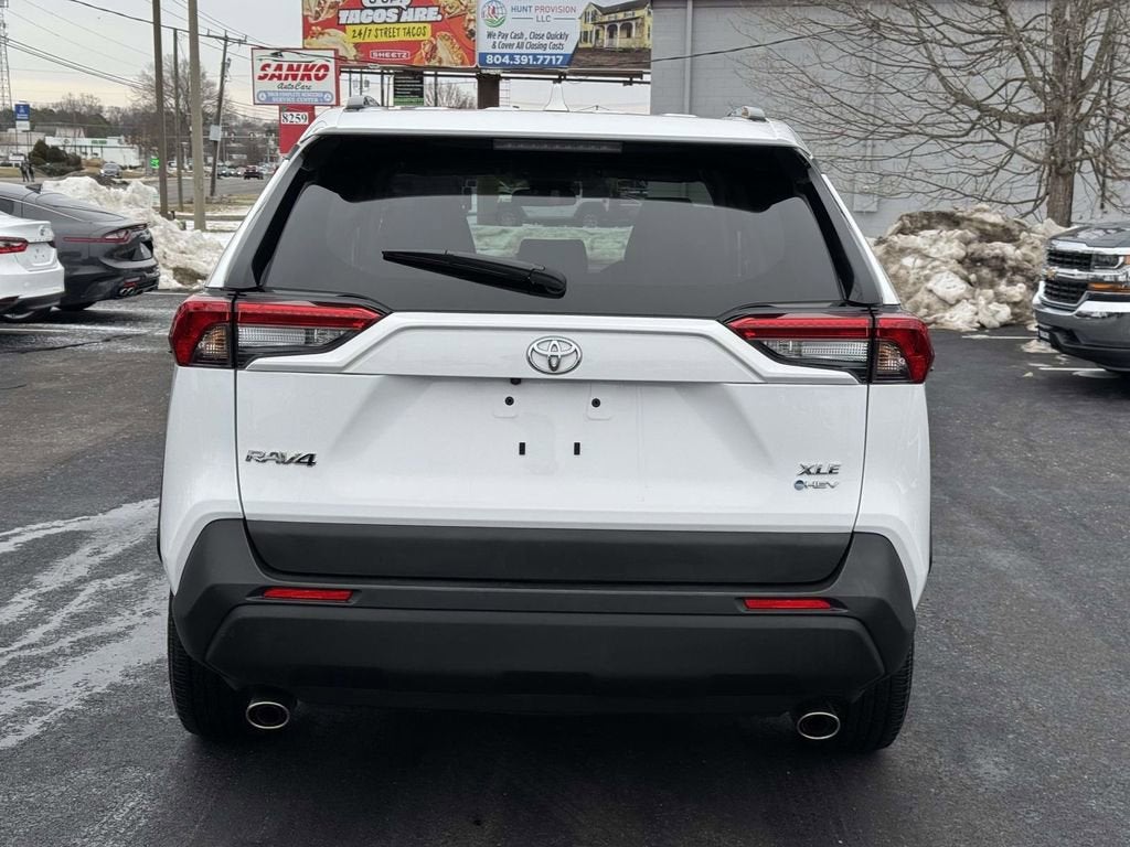 2025 Toyota RAV4 XLE