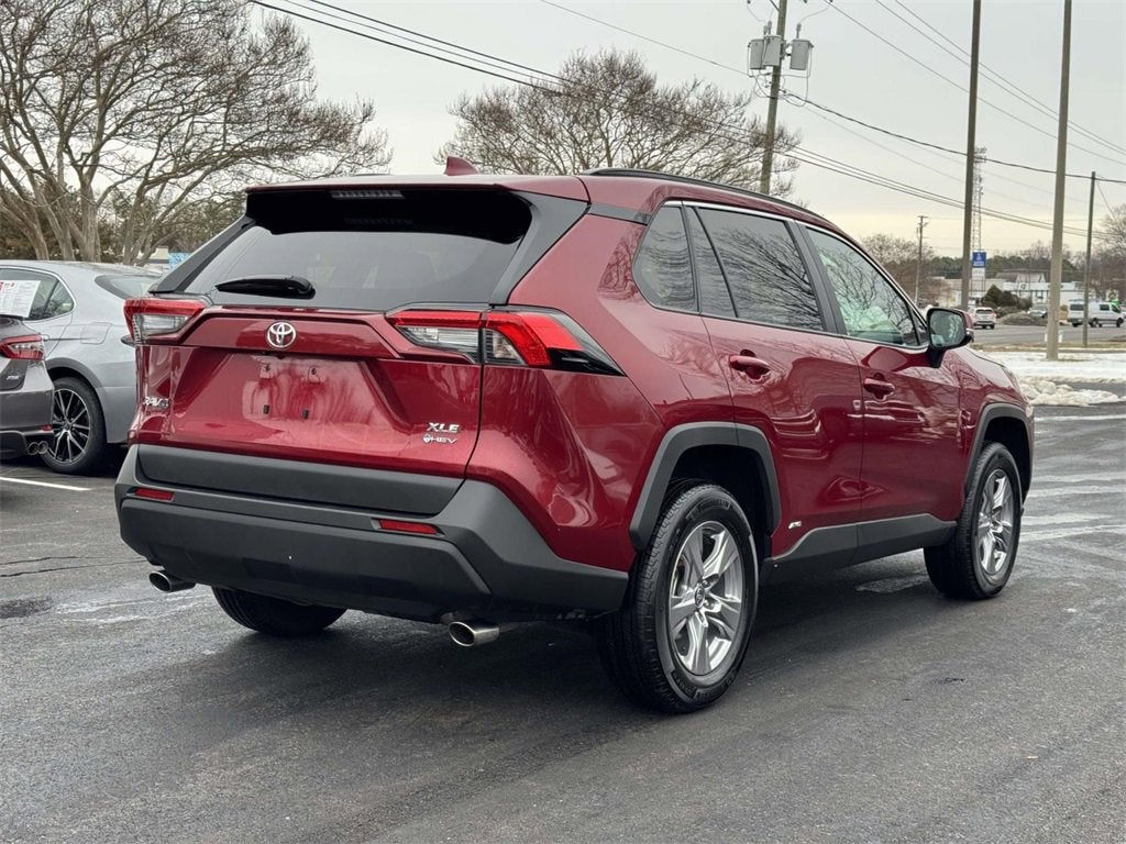 2025 Toyota RAV4 XLE