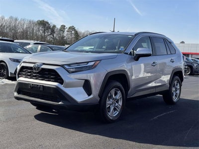 2025 Toyota RAV4 XLE