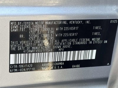 2025 Toyota RAV4 XLE