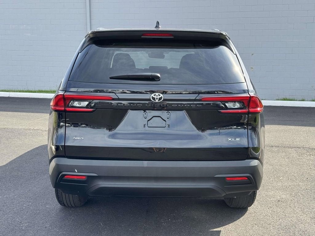2025 Toyota Grand Highlander XLE
