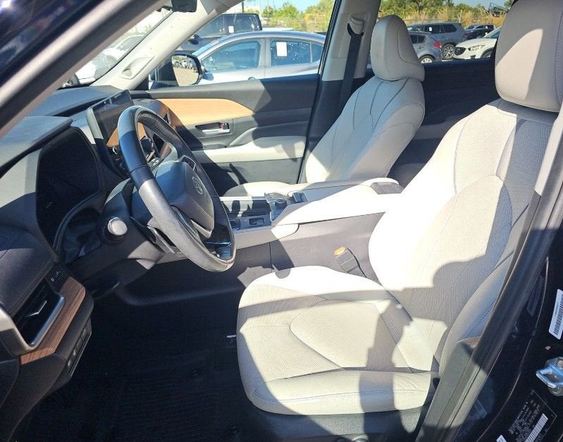 2024 Toyota Grand Highlander Platinum