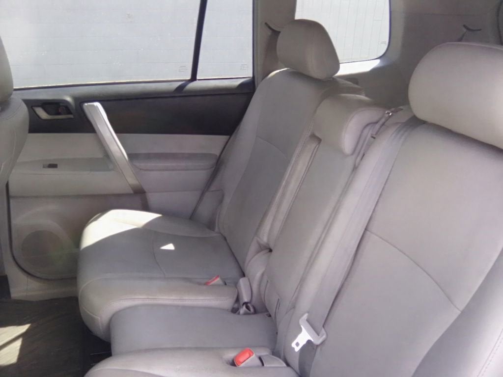 2012 Toyota Highlander Base