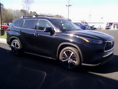 2022 Toyota Highlander L