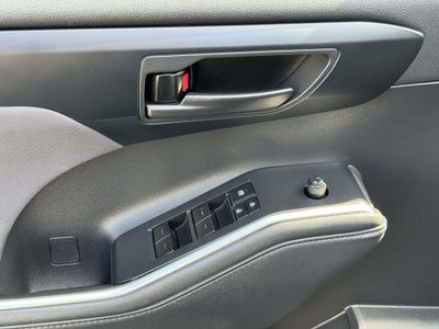 2022 Toyota Highlander L