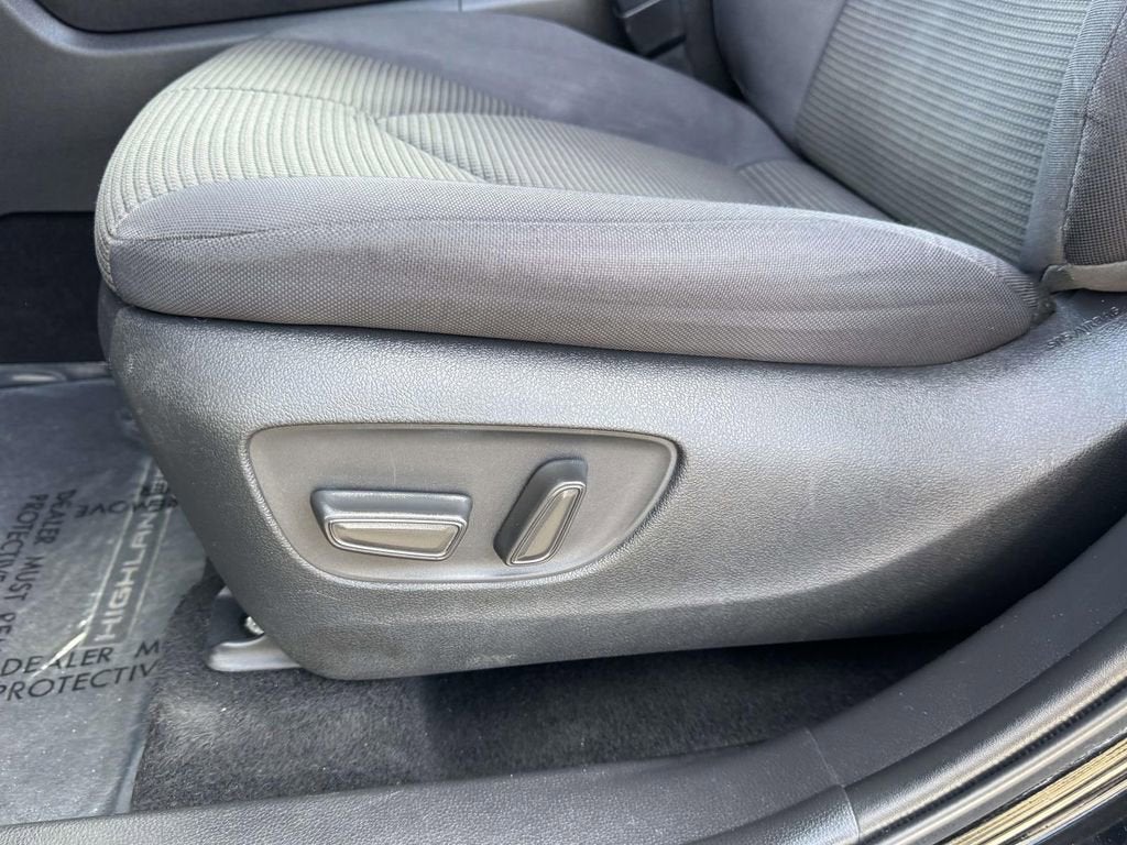 2022 Toyota Highlander L