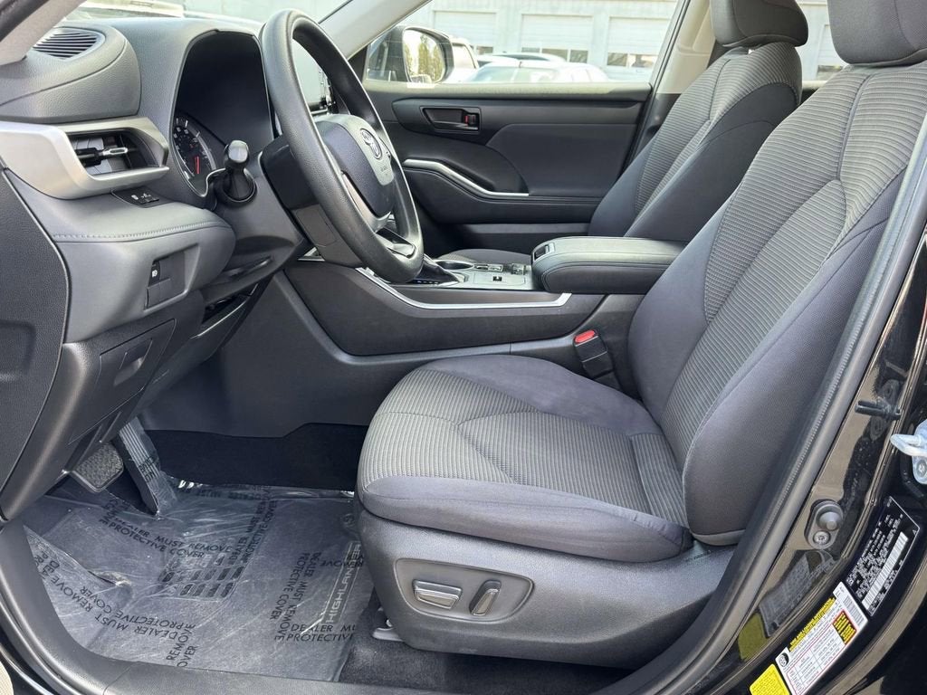 2022 Toyota Highlander L