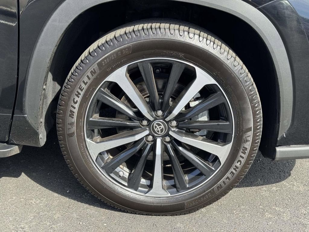 2022 Toyota Highlander L