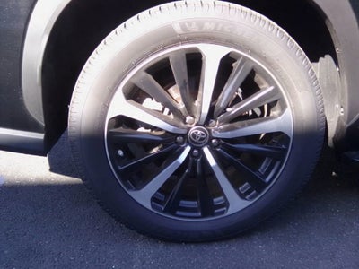 2022 Toyota Highlander L