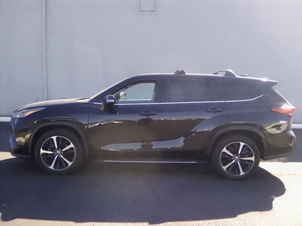 2022 Toyota Highlander L